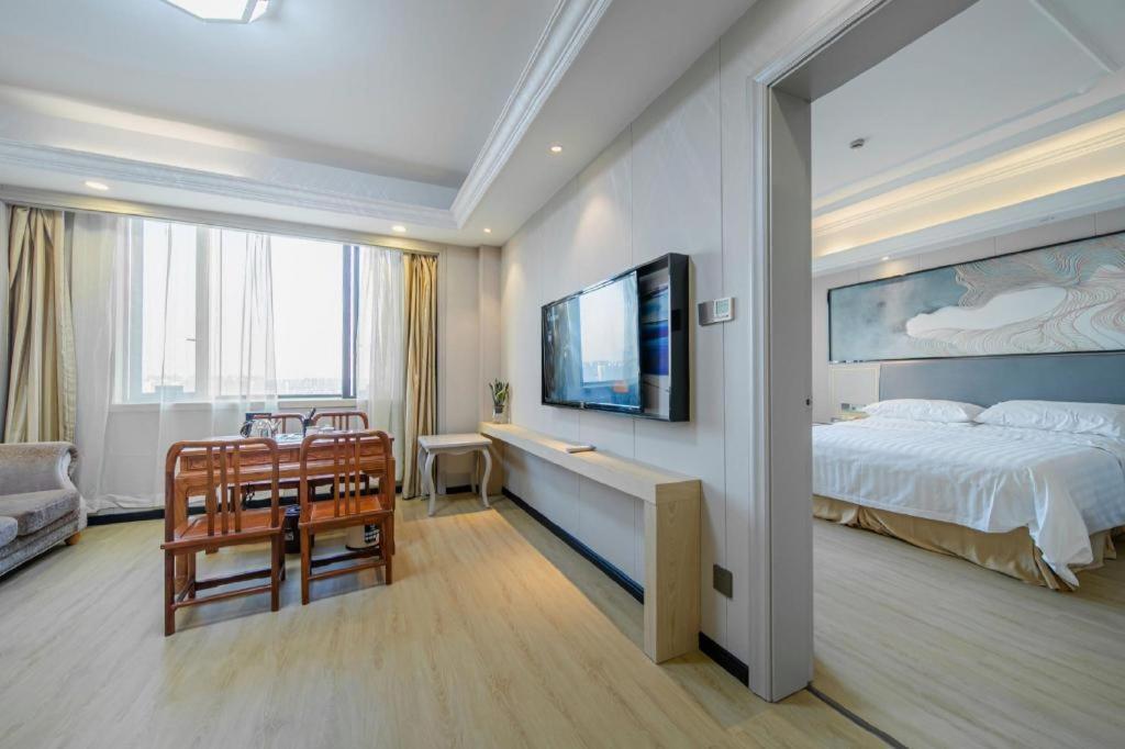 Vienna International Hotel Shanghai Pujiang Экстерьер фото